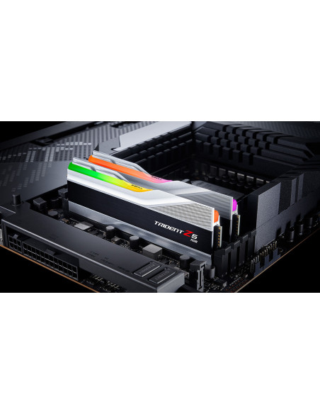 32GB (2x16GB) Trident Z RGB 6,0GHz CL36 Silver XMP