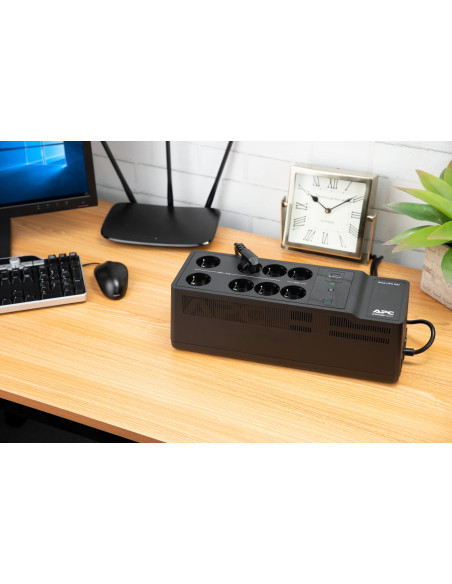Back-UPS 850VA 230V USB Type-C and A charging ports