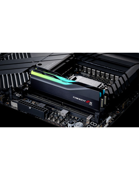 32GB (2x16GB) Trident Z5 RGB 6,4GHz CL32 Black XMP